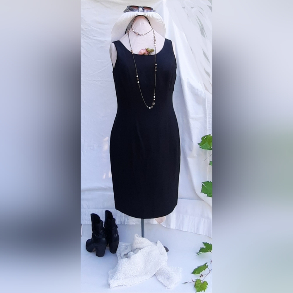 🍁 JOSEPH RIBKOFF Little Black Dress